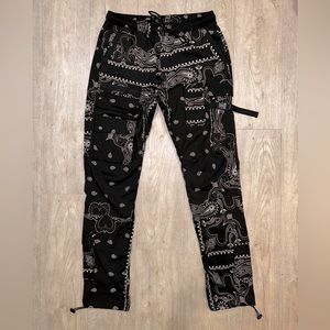 Bandana Black Cargos with pockets